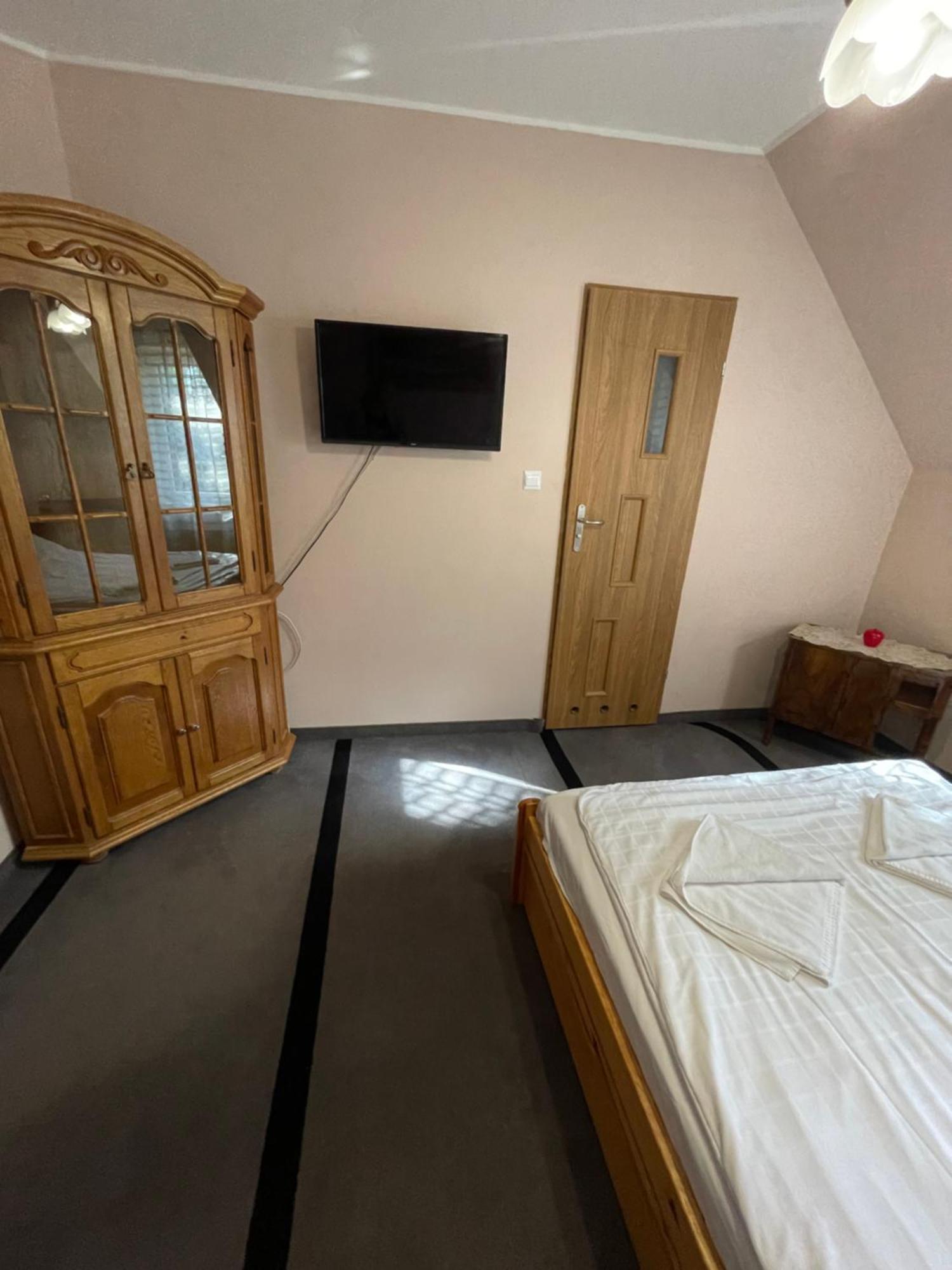 Mysliwskie Smaki U Tadka Czeczewo Dış mekan fotoğraf